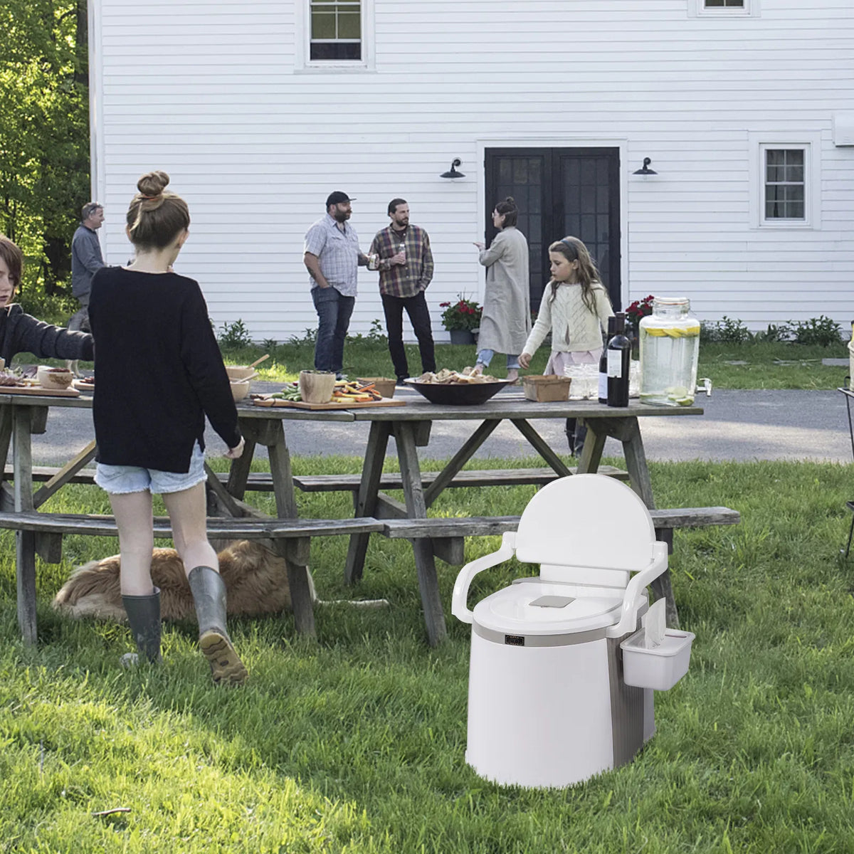 Portable Camping Toilet with 5-Gallon Bucket